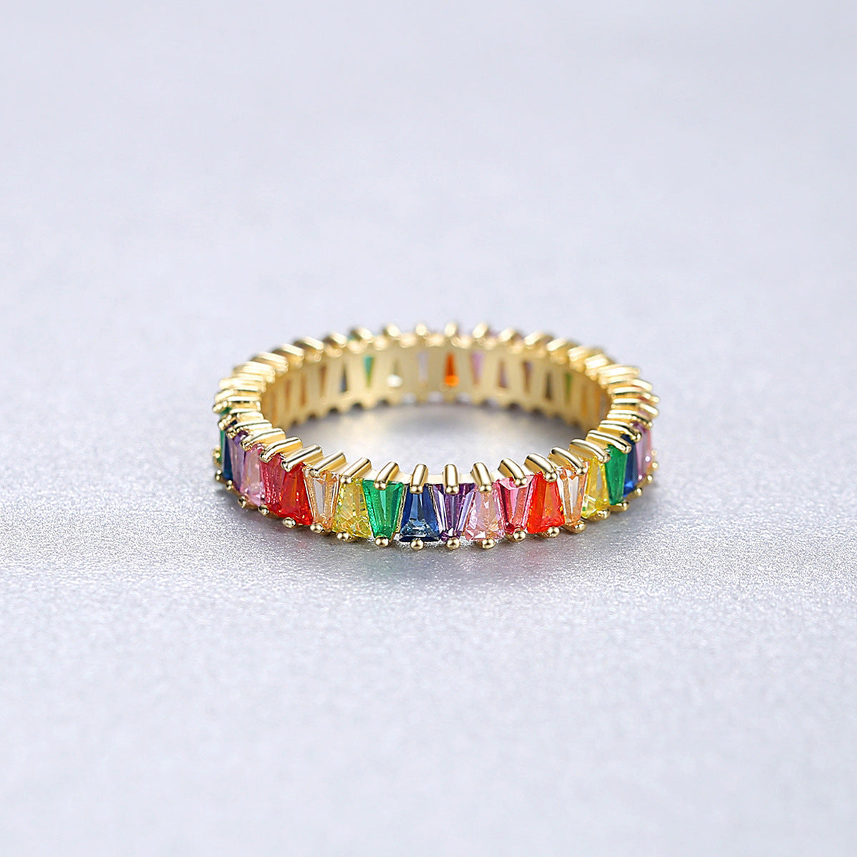 18k Gold European Beauty Ring with Retro Rainbow Gemstones